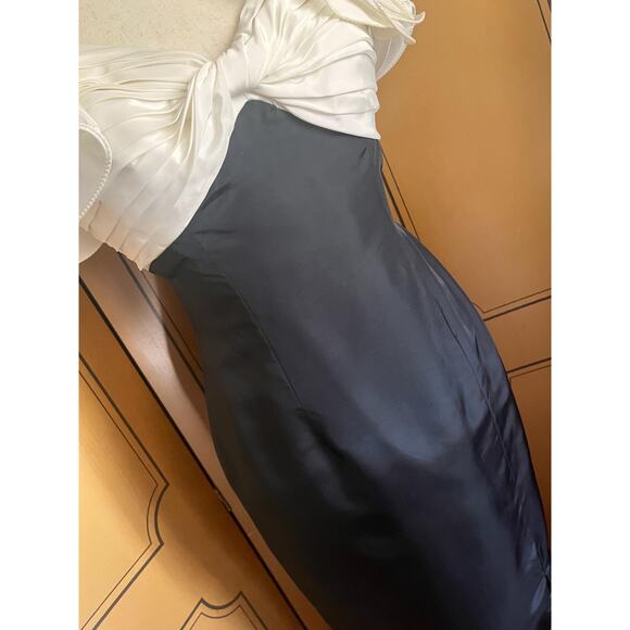 Vintage cocktail dress in black and white, size M - Picture 8 of 9